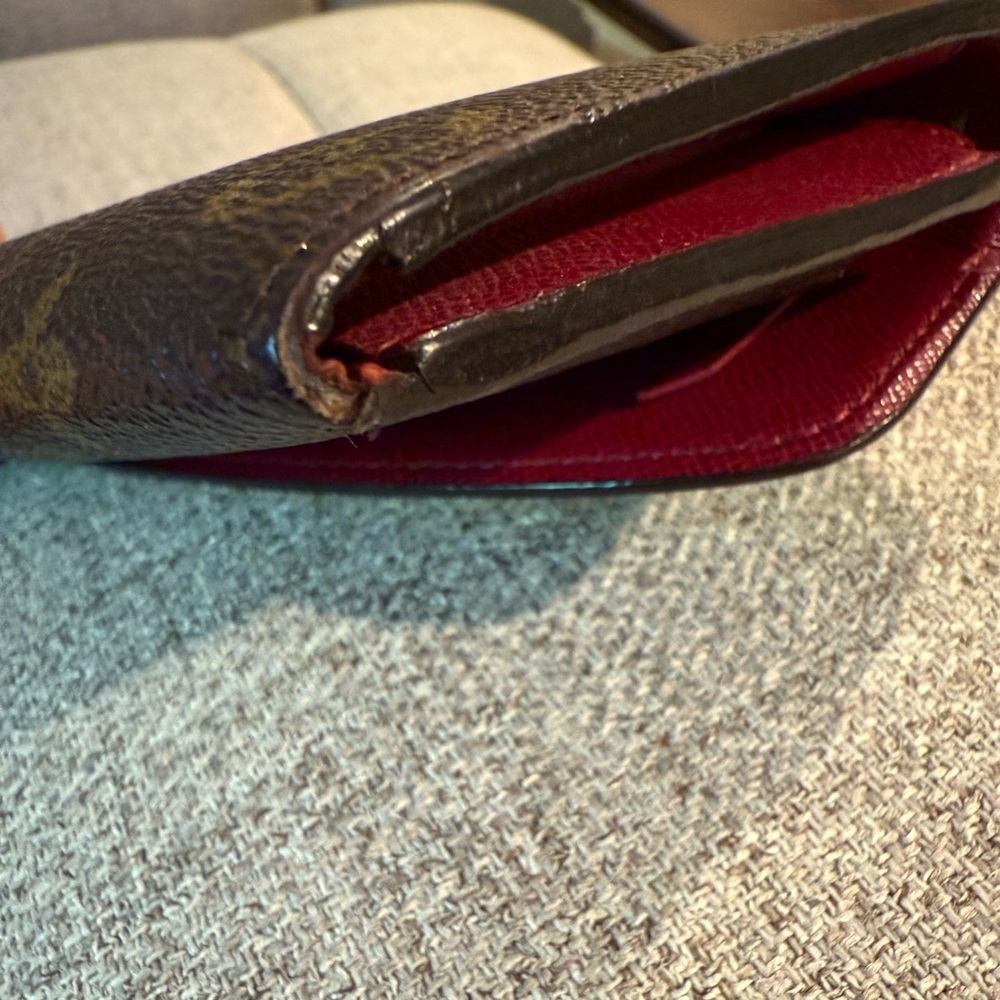 Louis Vuitton Emilie Wallet- Fuchsia - Picture 10 of 13